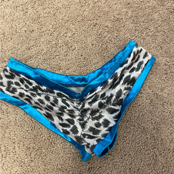 Bathing suit - Picture 4 of 4